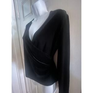 RONNI NICOLE by Ouida Black Velvet Wrap Top – Size Small